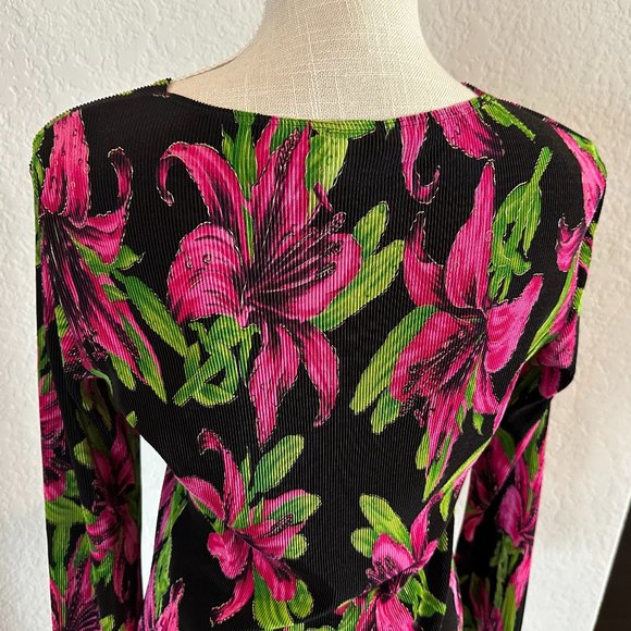 Colorful Floral Top - Large - Picture 5 of 7